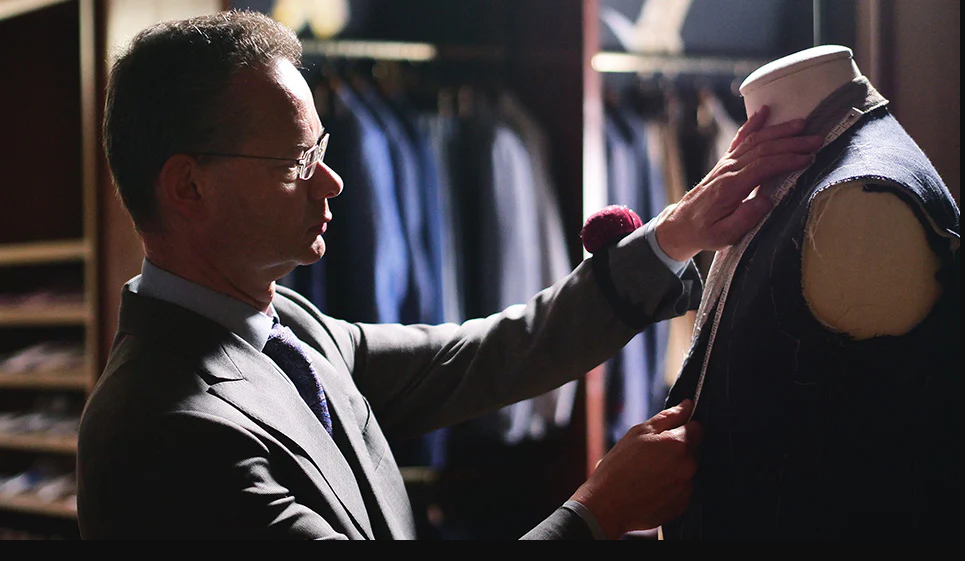 Tailoring commitment